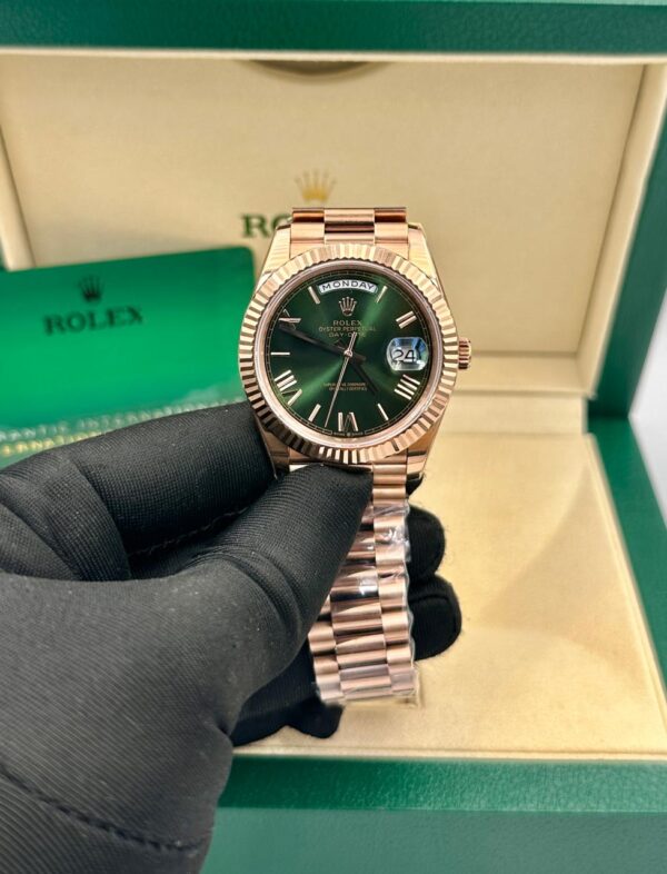 Rolex Day-Date 40 Everose gold watch Super Clone