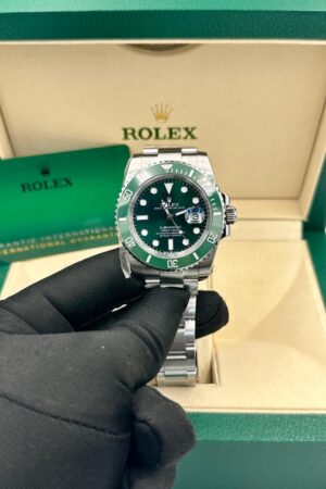 Rolex Submariner Date 116610LV Hulk Green Dial Super Clone