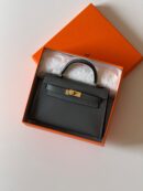 Hermès Mini Kelly 19 Sellier bag in a Grey Epsom Leather