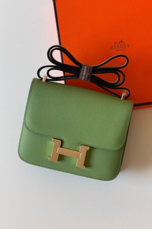 Hermès Constance 18 shoulder bag in green Epsom leather