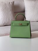 Hermès Kelly 25 Sellier bag in Vert Criquet Epsom leather