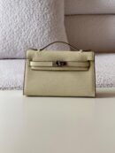 Hermès Kelly Bag in Craie Epsom leather with Gold Hardware