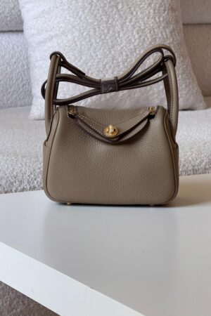 Hermès Mini Lindy II bag in Etoupe Taurillon Clemence leather
